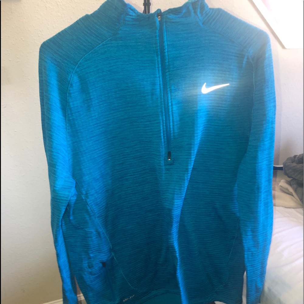 sky blue nike pullover